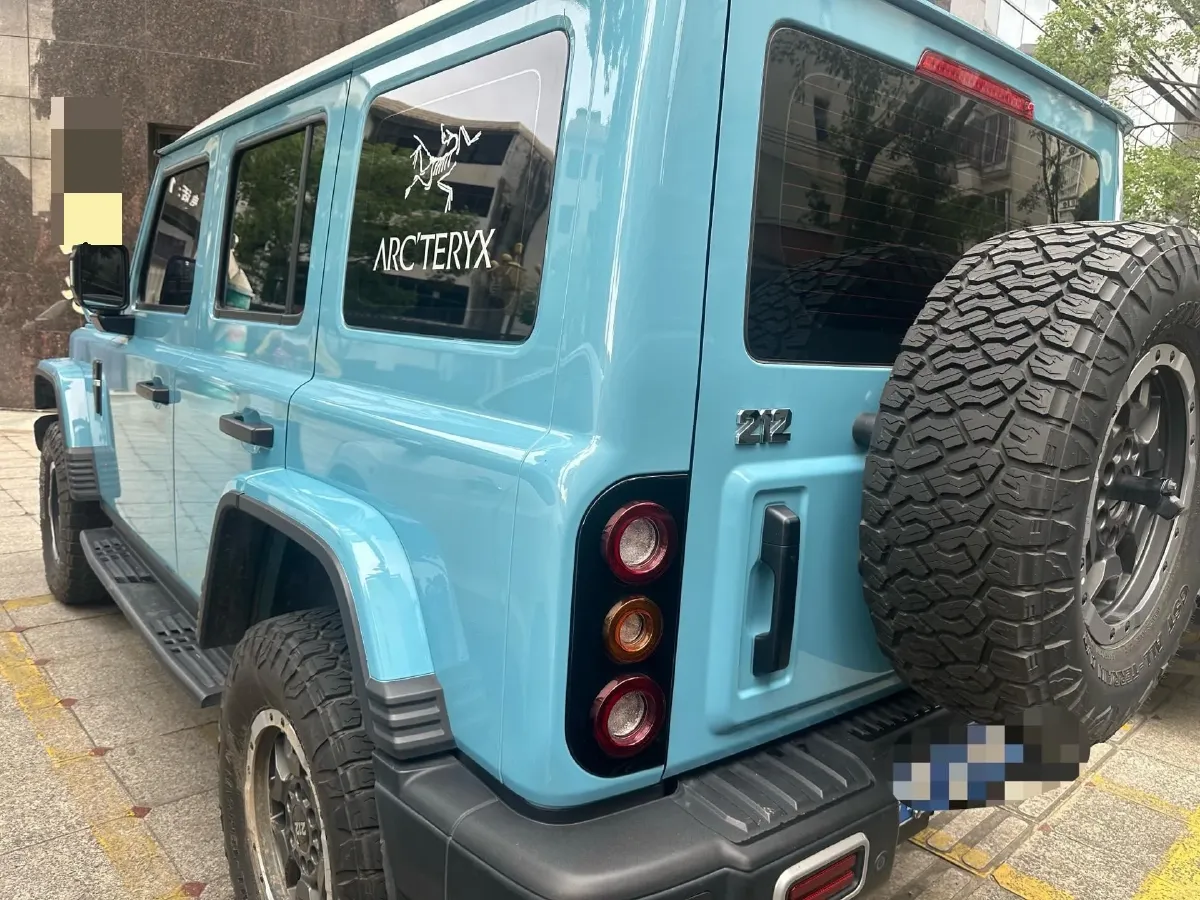 2025 212 212 T01 2.0T 252HP L4 8AT,autocango,china used car exporter,china ev exporter,chinese used car exporter,chinese used ev exporter