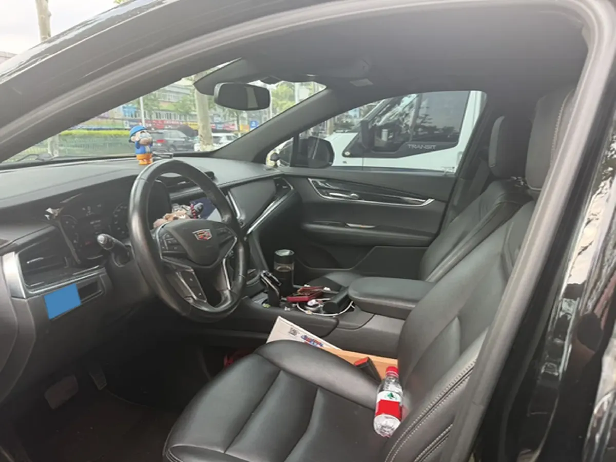 2022 Cadillac XT5 2.0T 237HP L4 9AT,autocango,china used car exporter,china ev exporter,chinese used car exporter,chinese used ev exporter