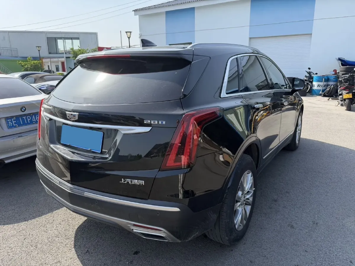 2022 Cadillac XT5 2.0T 237HP L4 9AT,autocango,china used car exporter,china ev exporter,chinese used car exporter,chinese used ev exporter