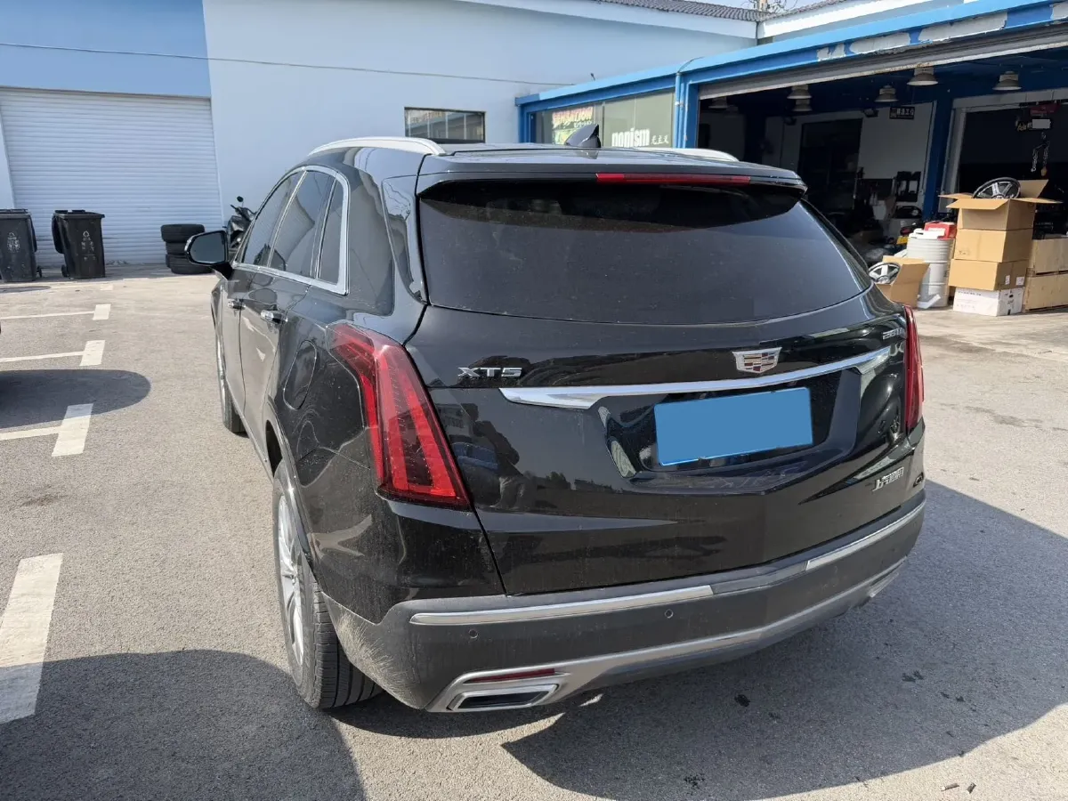 2022 Cadillac XT5 2.0T 237HP L4 9AT,autocango,china used car exporter,china ev exporter,chinese used car exporter,chinese used ev exporter