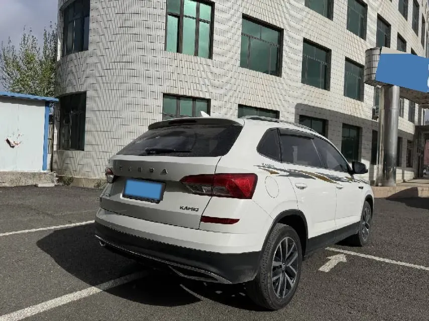 2020 Skoda Kamiq 1.2T 116HP L4 7DCT,autocango,china used car exporter,china ev exporter,chinese used car exporter,chinese used ev exporter