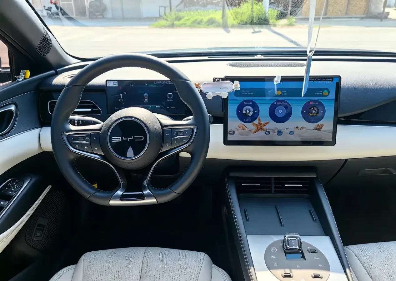 2024 BYD Seal 06 1.5L 101HP L4 E-CVT PHEV 15.87KWH,autocango,china used car exporter,china ev exporter,chinese used car exporter,chinese used ev exporter