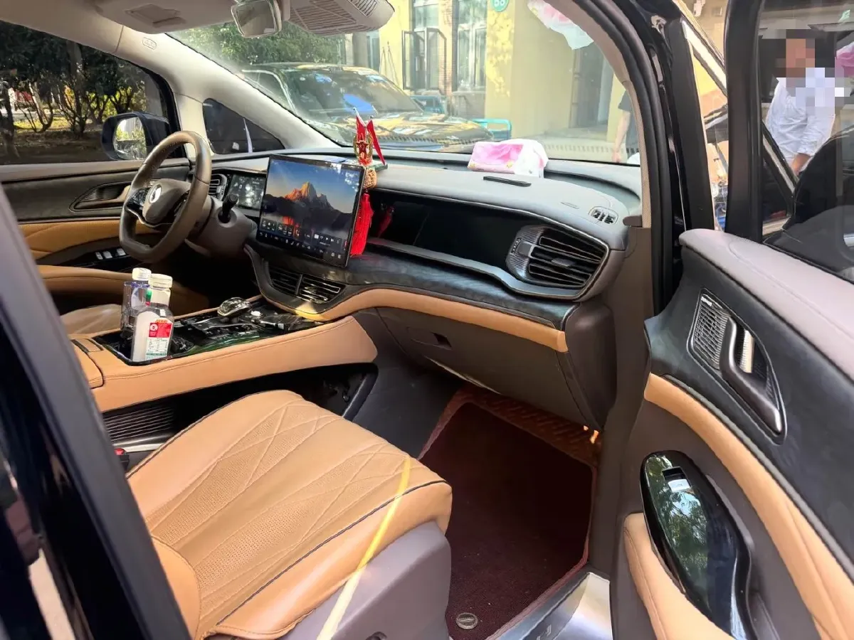 2022 HongQi HS7 3.0T 337HP V6 8AT,autocango,china used car exporter,china ev exporter,chinese used car exporter,chinese used ev exporter