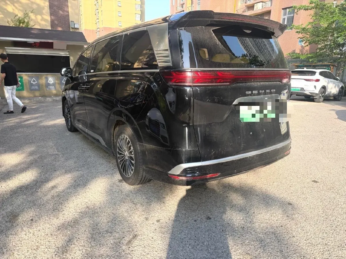2022 HongQi HS7 3.0T 337HP V6 8AT,autocango,china used car exporter,china ev exporter,chinese used car exporter,chinese used ev exporter
