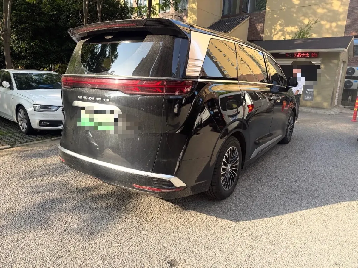 2022 HongQi HS7 3.0T 337HP V6 8AT,autocango,china used car exporter,china ev exporter,chinese used car exporter,chinese used ev exporter