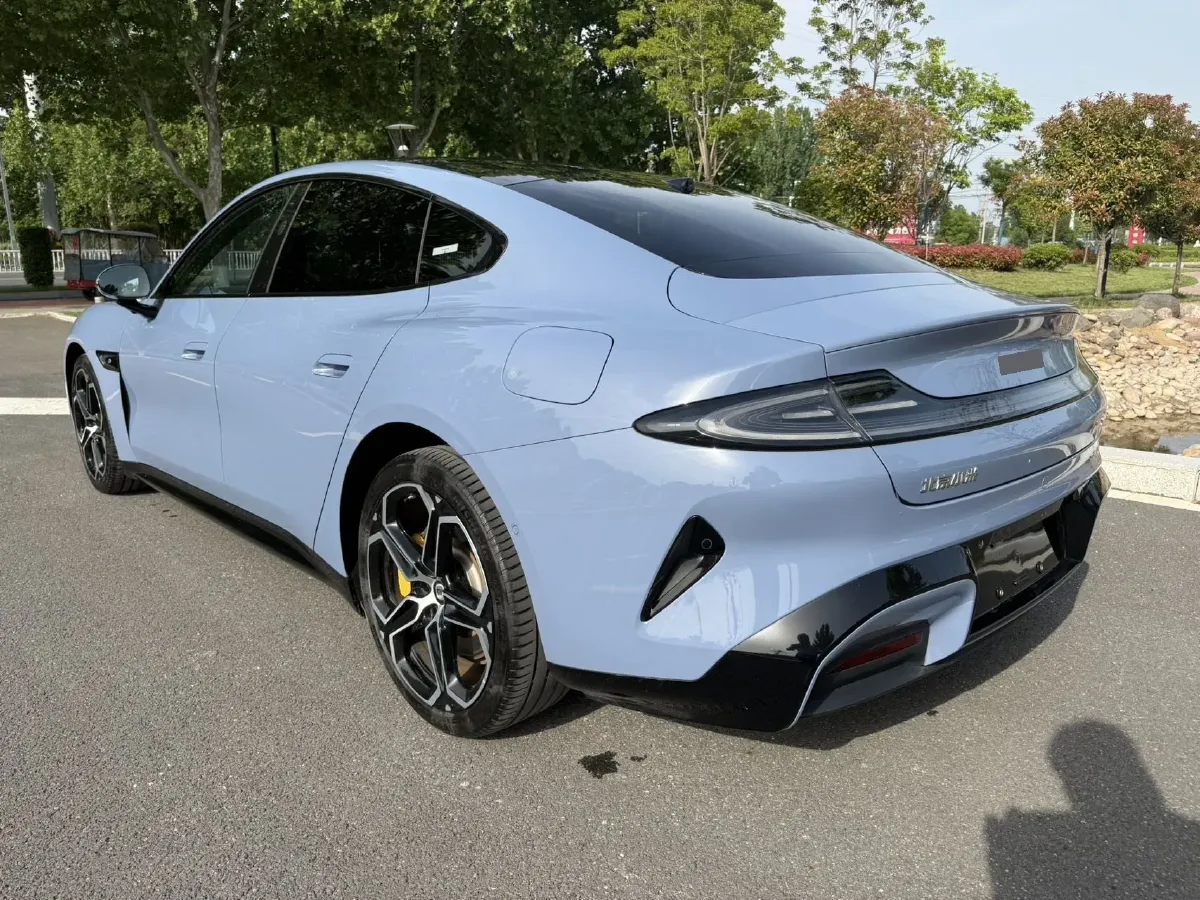 2024 MI SU7 BEV 73.6KWH,autocango,china used car exporter,china ev exporter,chinese used car exporter,chinese used ev exporter