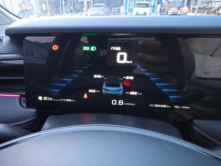 2023 Roewe i5 1.5L 129HP L4 5MT,autocango,china used car exporter,china ev exporter,chinese used car exporter,chinese used ev exporter