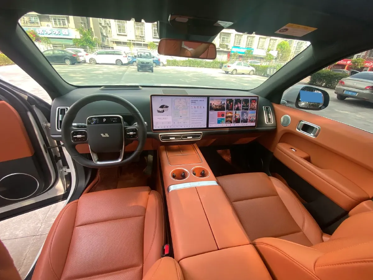 2025 Li L6 Range Extended 154HP L4 REEV,autocango,china used car exporter,china ev exporter,chinese used car exporter,chinese used ev exporter