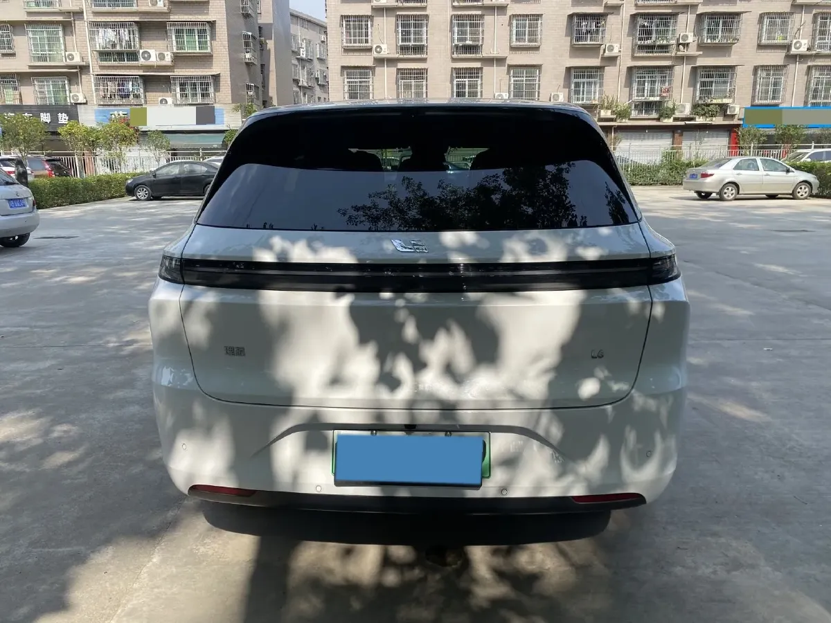 2025 Li L6 Range Extended 154HP L4 REEV,autocango,china used car exporter,china ev exporter,chinese used car exporter,chinese used ev exporter