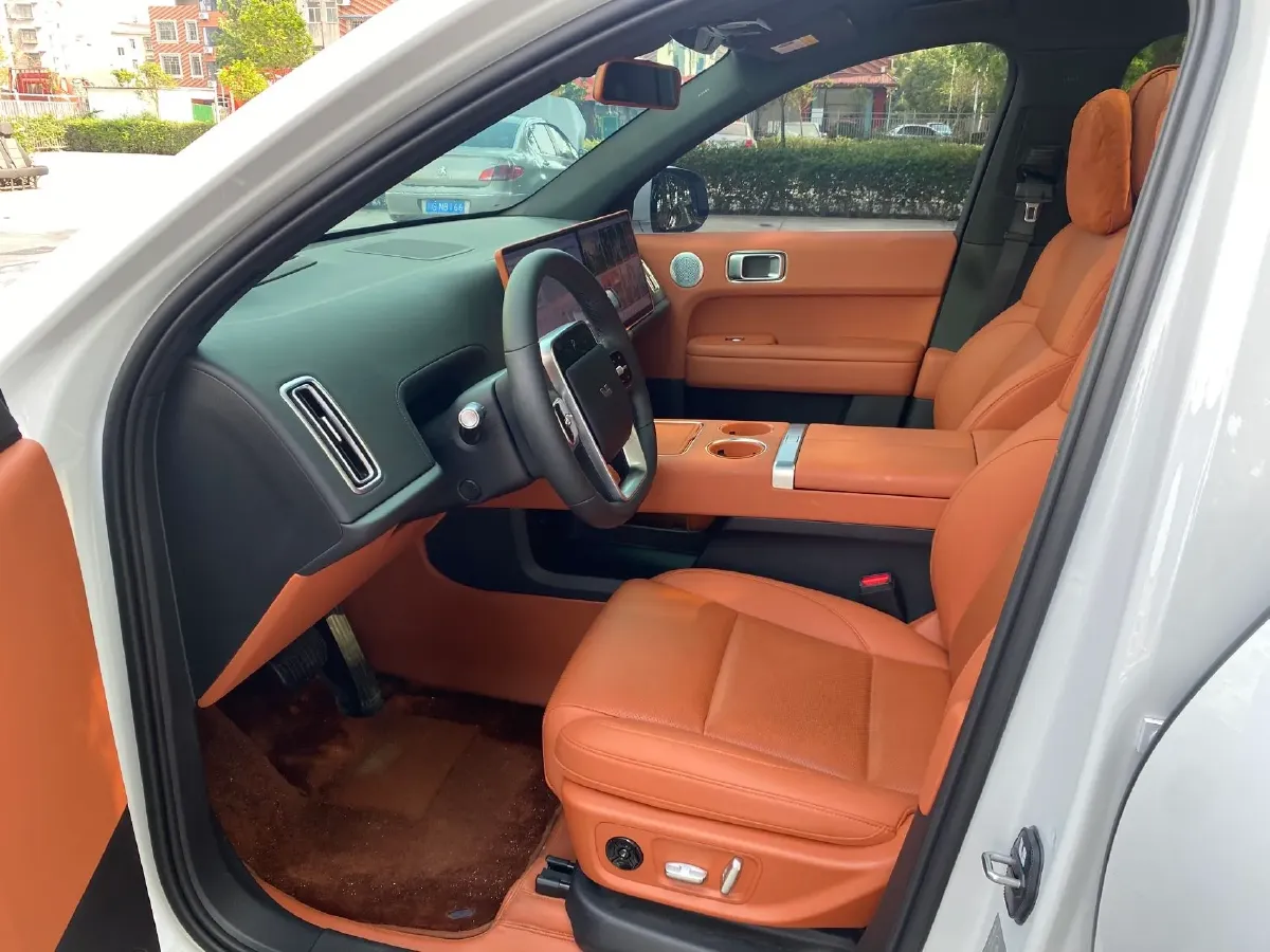 2025 Li L6 Range Extended 154HP L4 REEV,autocango,china used car exporter,china ev exporter,chinese used car exporter,chinese used ev exporter