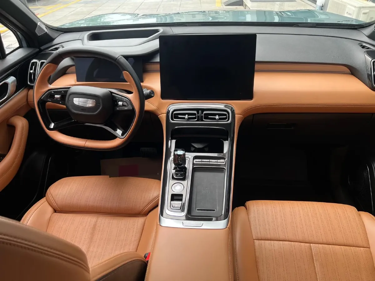 2025 Geely StarRay 1.5T 181HP L4 7DCT,autocango,china used car exporter,china ev exporter,chinese used car exporter,chinese used ev exporter