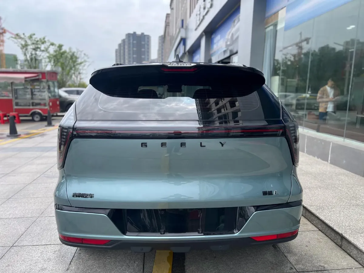2025 Geely StarRay 1.5T 181HP L4 7DCT,autocango,china used car exporter,china ev exporter,chinese used car exporter,chinese used ev exporter