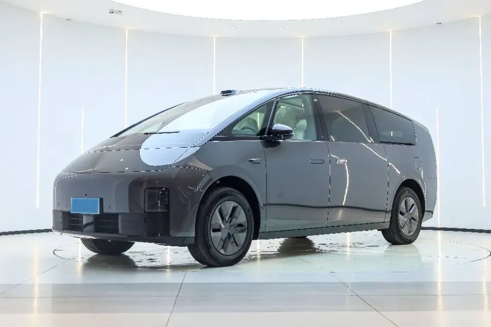 2025 Li MEGA BEV,autocango,china used car exporter,china ev exporter,chinese used car exporter,chinese used ev exporter