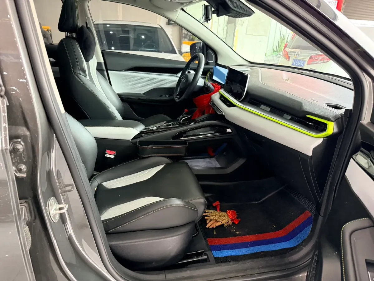 2022 Geely Coolray 1.5T 181HP L4 7DCT,autocango,china used car exporter,china ev exporter,chinese used car exporter,chinese used ev exporter