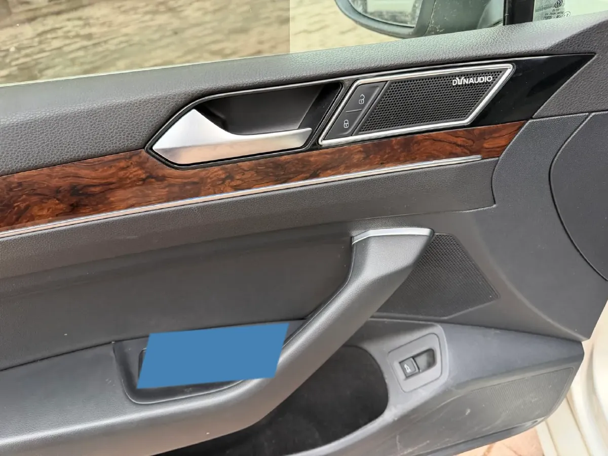 2018 Volkswagen Magotan 1.8T 180HP L4 7DCT,autocango,china used car exporter,china ev exporter,chinese used car exporter,chinese used ev exporter