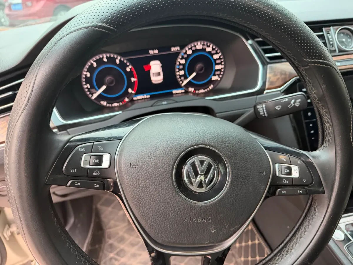 2018 Volkswagen Magotan 1.8T 180HP L4 7DCT,autocango,china used car exporter,china ev exporter,chinese used car exporter,chinese used ev exporter