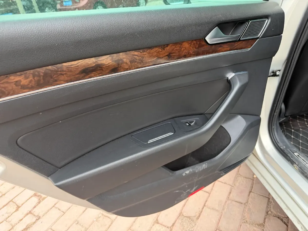 2018 Volkswagen Magotan 1.8T 180HP L4 7DCT,autocango,china used car exporter,china ev exporter,chinese used car exporter,chinese used ev exporter