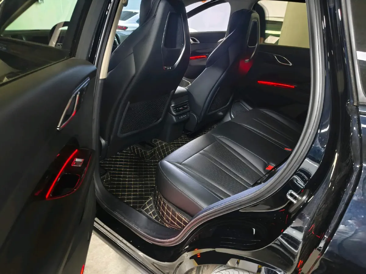 2024 HongQi HS3 1.5T 169HP L4 1DHT PHEV 18.4KWH,autocango,china used car exporter,china ev exporter,chinese used car exporter,chinese used ev exporter