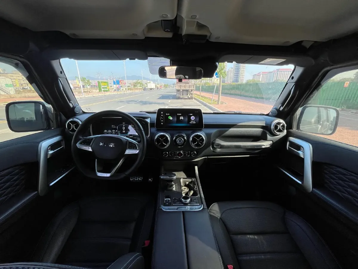 2023 Beijing BJ40 2.0T 163HP L4 8AT,autocango,china used car exporter,china ev exporter,chinese used car exporter,chinese used ev exporter