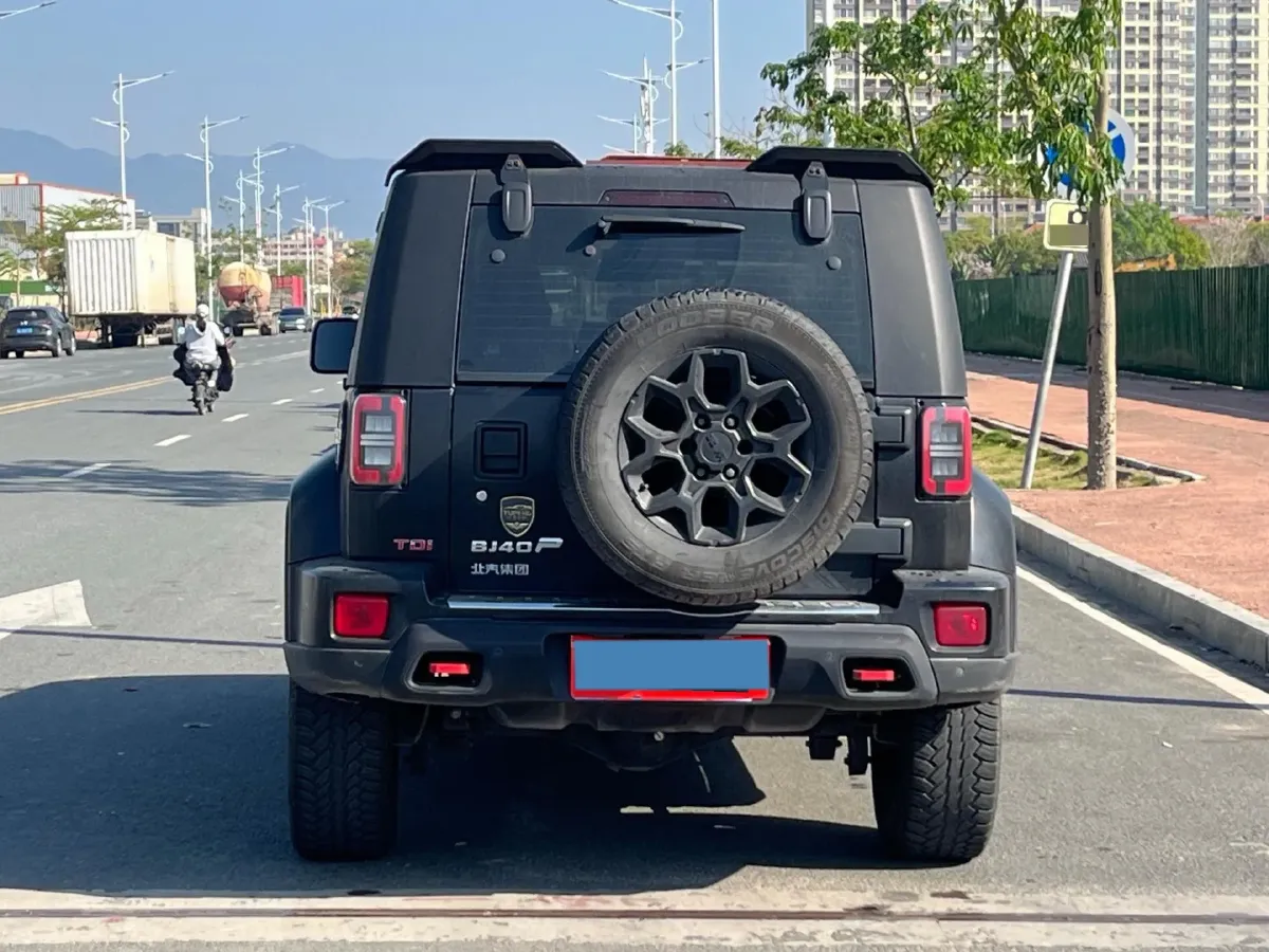 2023 Beijing BJ40 2.0T 163HP L4 8AT,autocango,china used car exporter,china ev exporter,chinese used car exporter,chinese used ev exporter