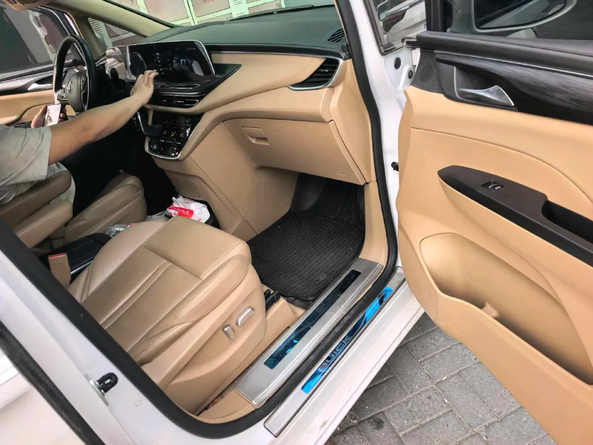 2020 Buick GL8 2.0T 237HP L4 9AT,autocango,china used car exporter,china ev exporter,chinese used car exporter,chinese used ev exporter