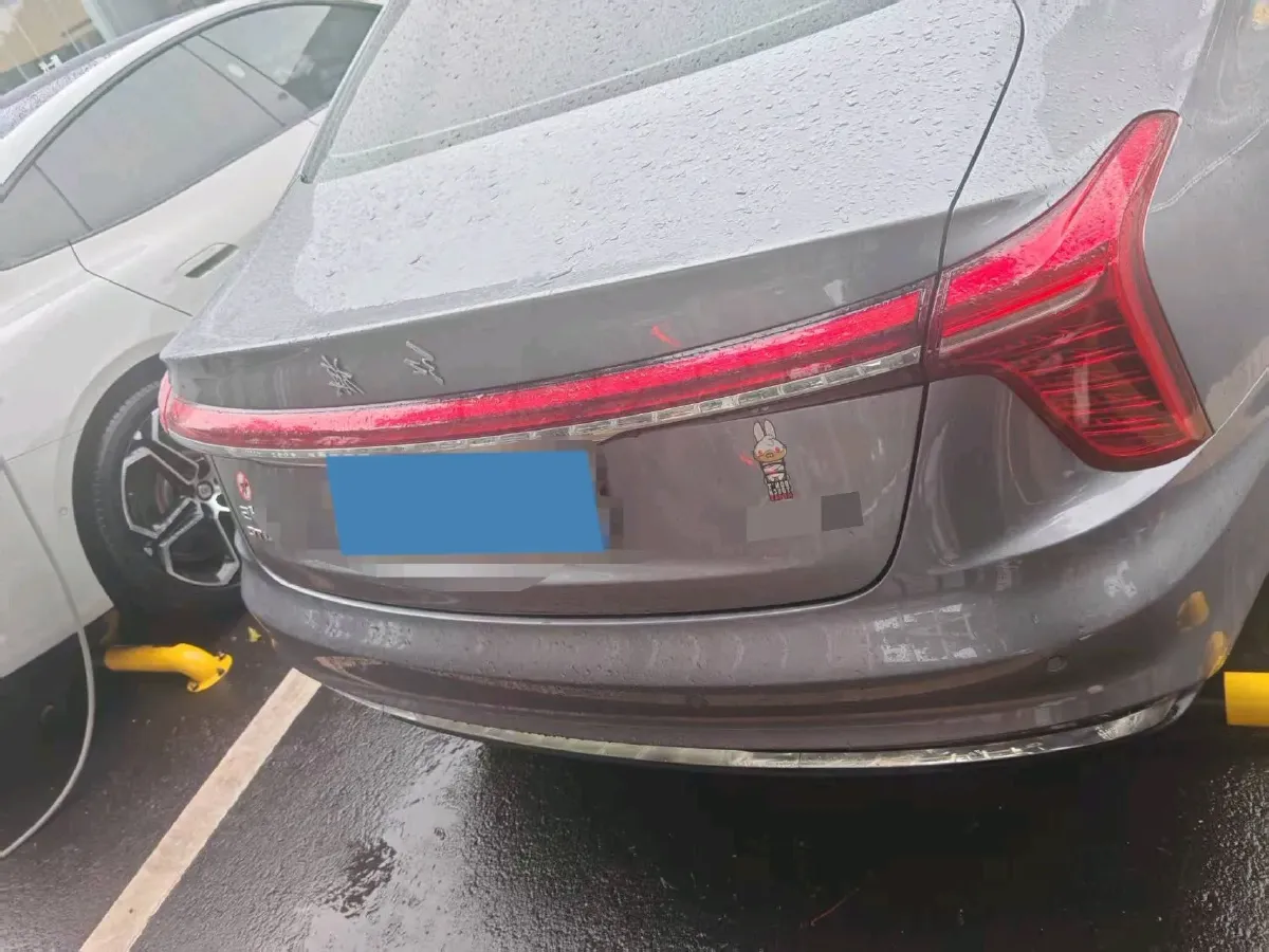 2023 HongQi H5 2.0T 224HP L4 8AT,autocango,china used car exporter,china ev exporter,chinese used car exporter,chinese used ev exporter