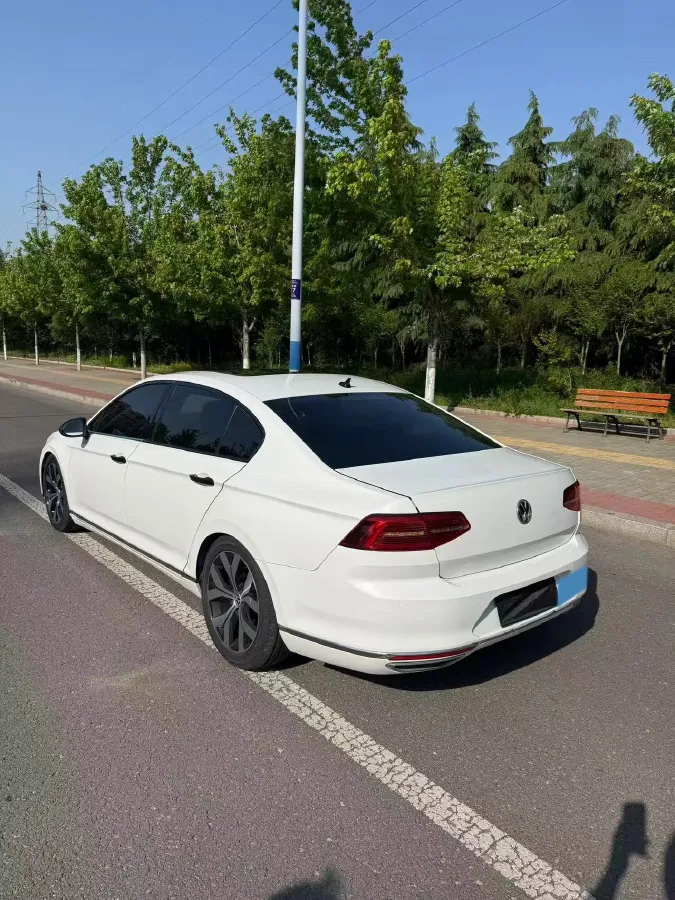 2018 Volkswagen Magotan 1.8T 180HP L4 7DCT,autocango,china used car exporter,china ev exporter,chinese used car exporter,chinese used ev exporter