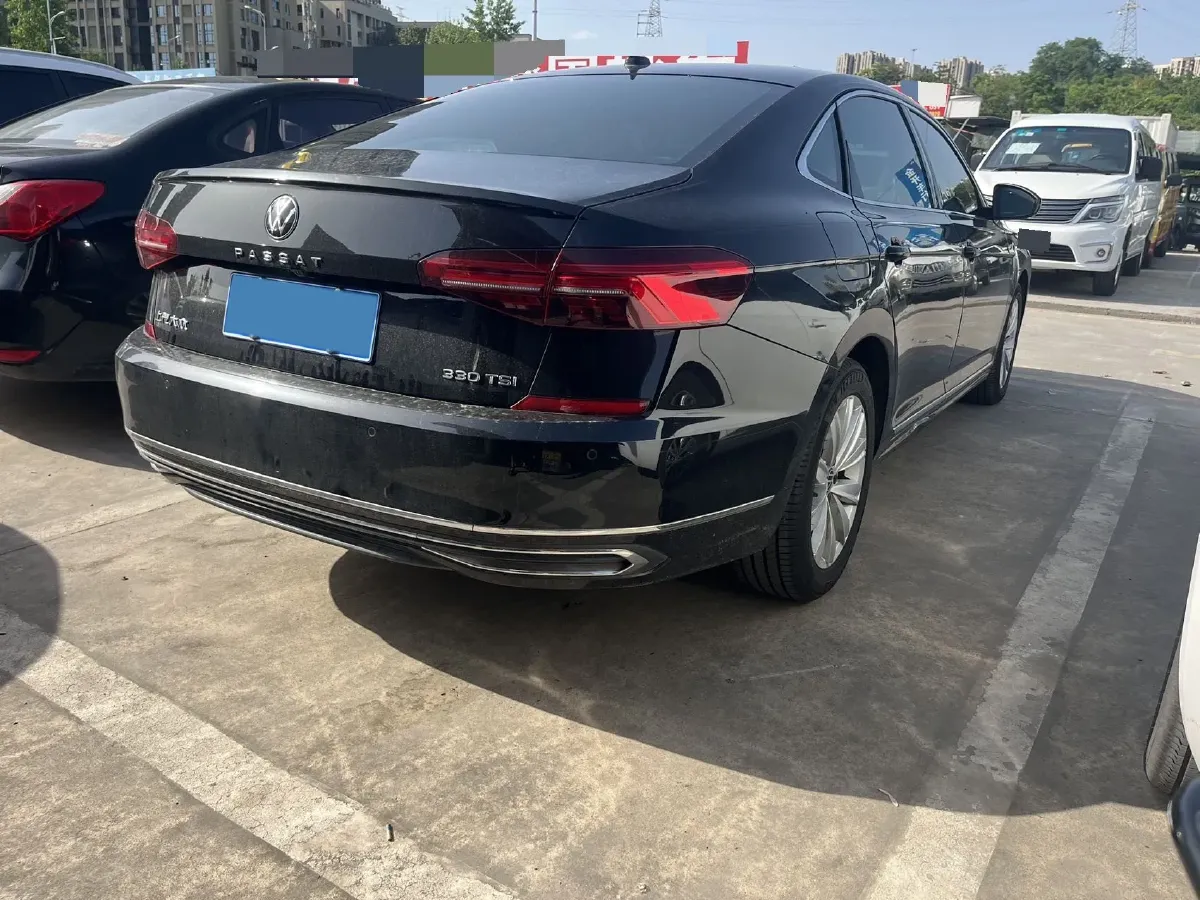 2021 Volkswagen Passat 2.0T 186HP L4 7DCT,autocango,china used car exporter,china ev exporter,chinese used car exporter,chinese used ev exporter