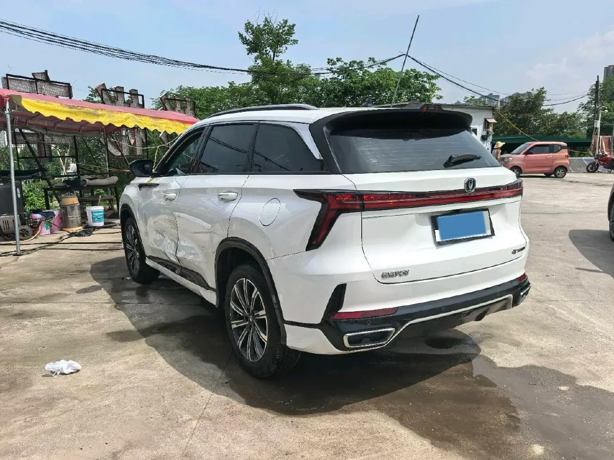 2023 ChangAn CS75 Plus 1.5T 188HP L4 8AT,autocango,china used car exporter,china ev exporter,chinese used car exporter,chinese used ev exporter