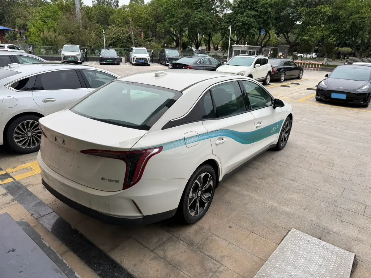 2021 HongQi E-QM5 BEV 54KWH,autocango,china used car exporter,china ev exporter,chinese used car exporter,chinese used ev exporter