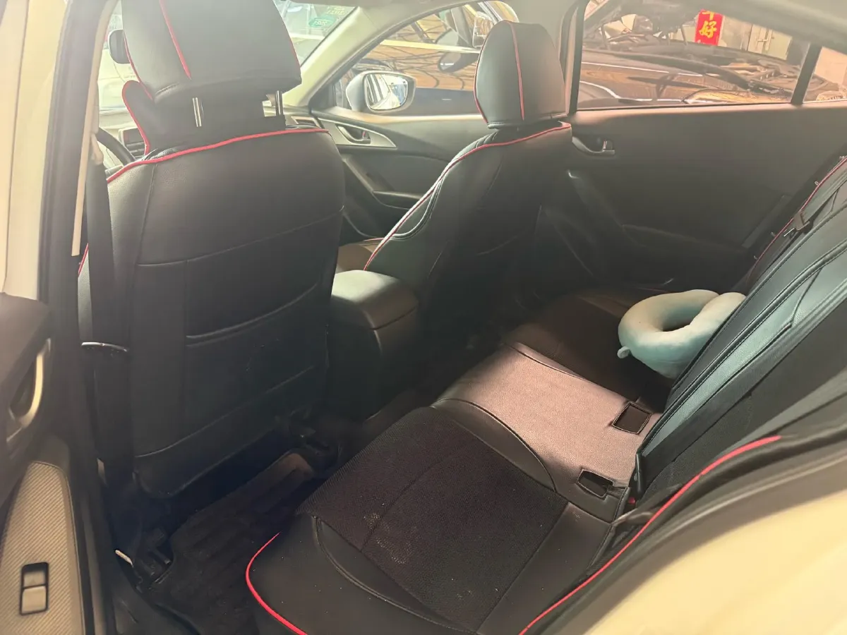 2017 Mazda 3 Axela 1.5L 117HP L4 6MT,autocango,china used car exporter,china ev exporter,chinese used car exporter,chinese used ev exporter