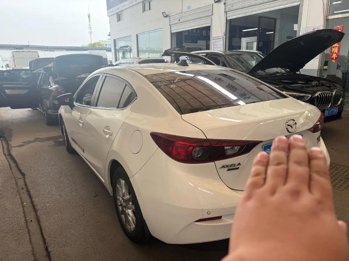 2017 Mazda 3 Axela 1.5L 117HP L4 6MT,autocango,china used car exporter,china ev exporter,chinese used car exporter,chinese used ev exporter
