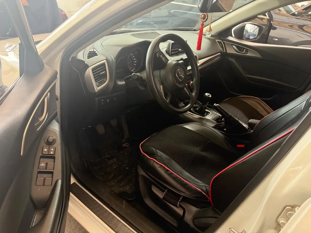 2017 Mazda 3 Axela 1.5L 117HP L4 6MT,autocango,china used car exporter,china ev exporter,chinese used car exporter,chinese used ev exporter