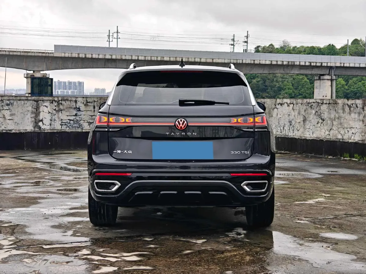 2024 Volkswagen Tayron 2.0T 186HP L4 7DCT,autocango,china used car exporter,china ev exporter,chinese used car exporter,chinese used ev exporter