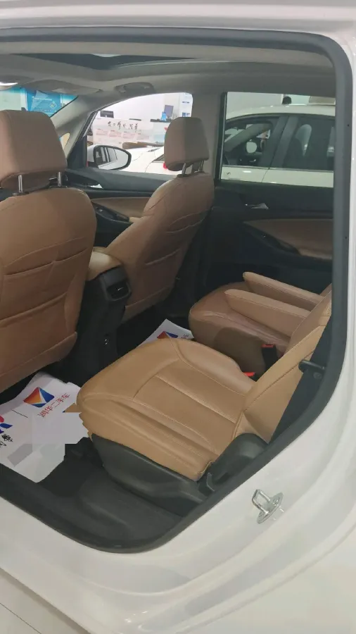 2021 Buick GL6 1.3T 163HP L3 6AT,autocango,china used car exporter,china ev exporter,chinese used car exporter,chinese used ev exporter