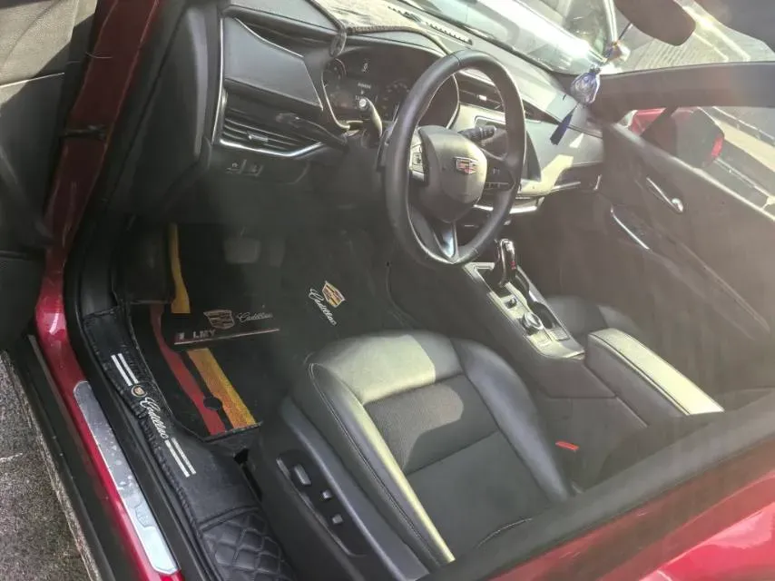 2021 Cadillac XT4 2.0T 237HP L4 9AT,autocango,china used car exporter,china ev exporter,chinese used car exporter,chinese used ev exporter