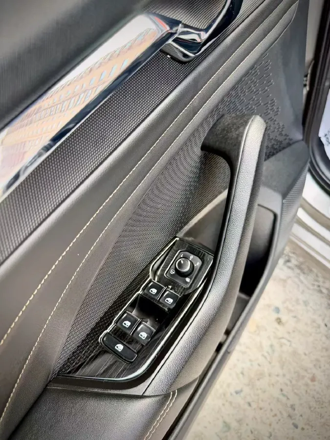 2022 Skoda Octavia 1.4T 150HP L4 7DCT,autocango,china used car exporter,china ev exporter,chinese used car exporter,chinese used ev exporter