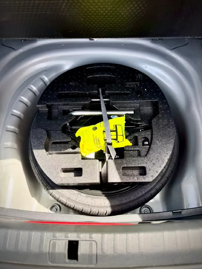 2022 Skoda Octavia 1.4T 150HP L4 7DCT,autocango,china used car exporter,china ev exporter,chinese used car exporter,chinese used ev exporter