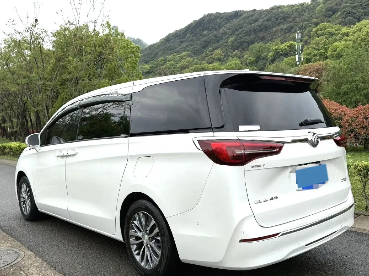 2021 Buick GL8 2.0T 237HP L4 9AT,autocango,china used car exporter,china ev exporter,chinese used car exporter,chinese used ev exporter