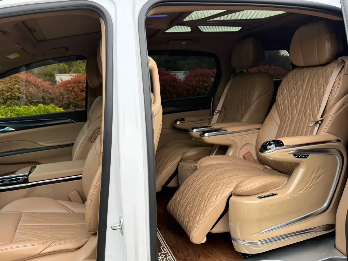 2021 Buick GL8 2.0T 237HP L4 9AT,autocango,china used car exporter,china ev exporter,chinese used car exporter,chinese used ev exporter