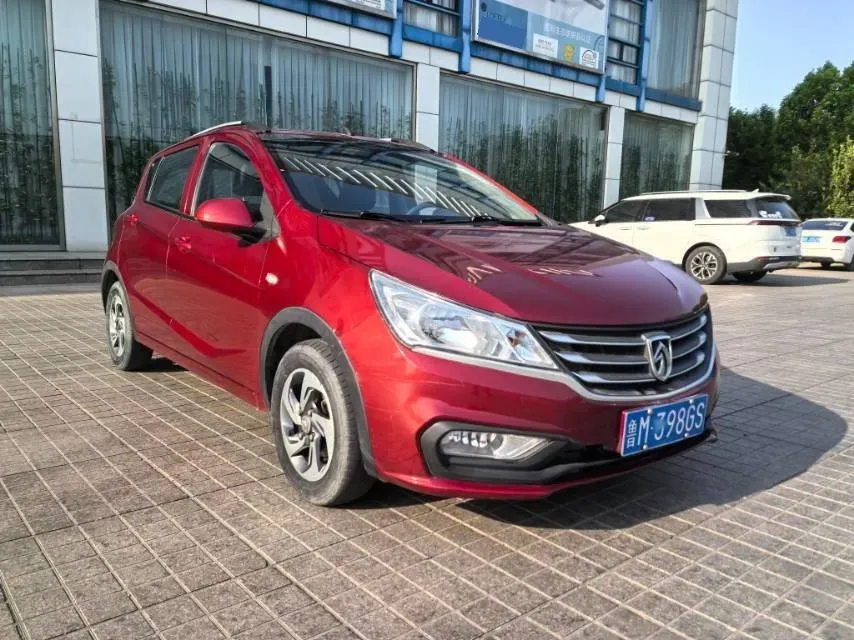 2020 BaoJun 310 1.2L 80HP L4 5MT,autocango,china used car exporter,china ev exporter,chinese used car exporter,chinese used ev exporter