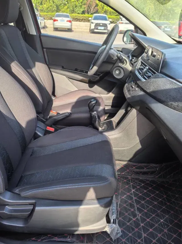 2020 BaoJun 310 1.2L 80HP L4 5MT,autocango,china used car exporter,china ev exporter,chinese used car exporter,chinese used ev exporter