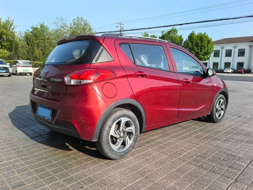 2020 BaoJun 310 1.2L 80HP L4 5MT,autocango,china used car exporter,china ev exporter,chinese used car exporter,chinese used ev exporter
