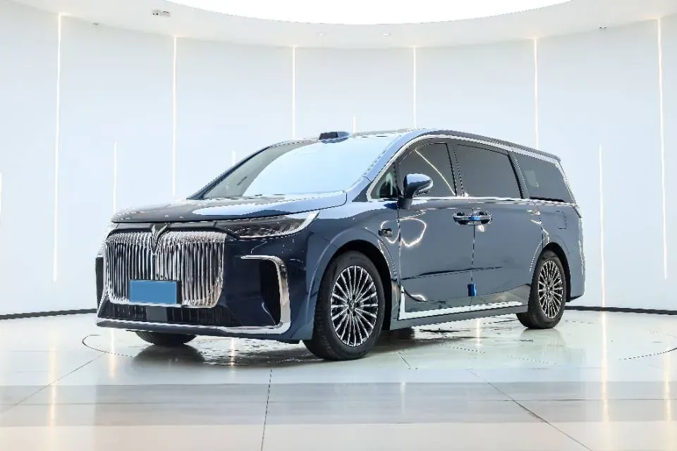 2026 Voyah Dream 1.5T 150HP L4 PHEV,autocango,china used car exporter,china ev exporter,chinese used car exporter,chinese used ev exporter