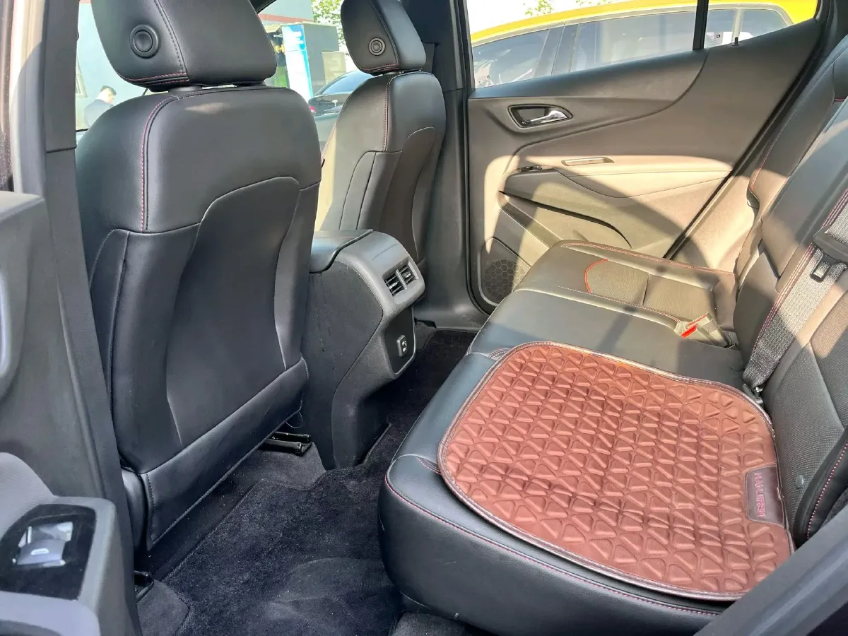 2021 Chevrolet Equinox 2.0T 237HP L4 9AT,autocango,china used car exporter,china ev exporter,chinese used car exporter,chinese used ev exporter