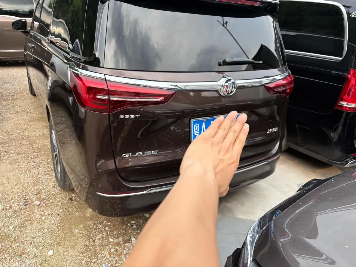 2021 Buick GL8 2.0T 237HP L4 9AT,autocango,china used car exporter,china ev exporter,chinese used car exporter,chinese used ev exporter