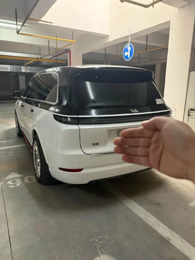 2022 Li L9 Range Extended 154HP REEV 42.6KWH,autocango,china used car exporter,china ev exporter,chinese used car exporter,chinese used ev exporter