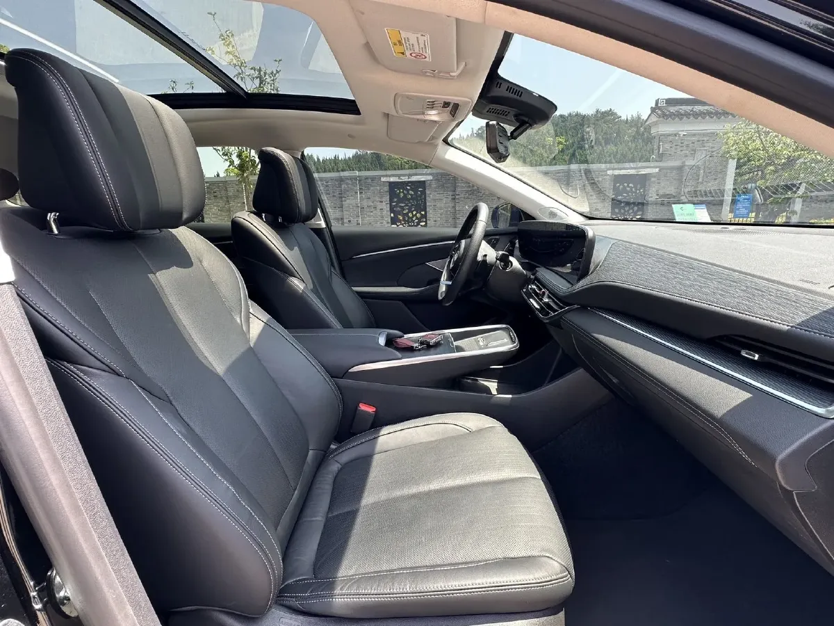 2023 Buick Larcosse 2.0T 237HP L4 9AT,autocango,china used car exporter,china ev exporter,chinese used car exporter,chinese used ev exporter