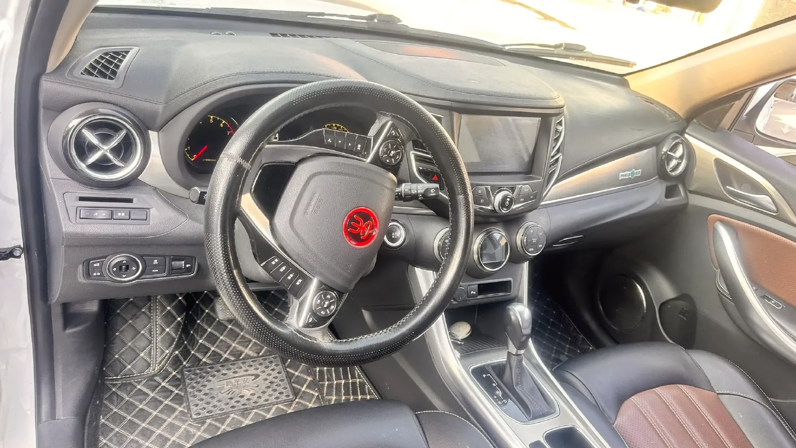 2018 BYD Song 1.5T 154HP L4 6DCT,autocango,china used car exporter,china ev exporter,chinese used car exporter,chinese used ev exporter