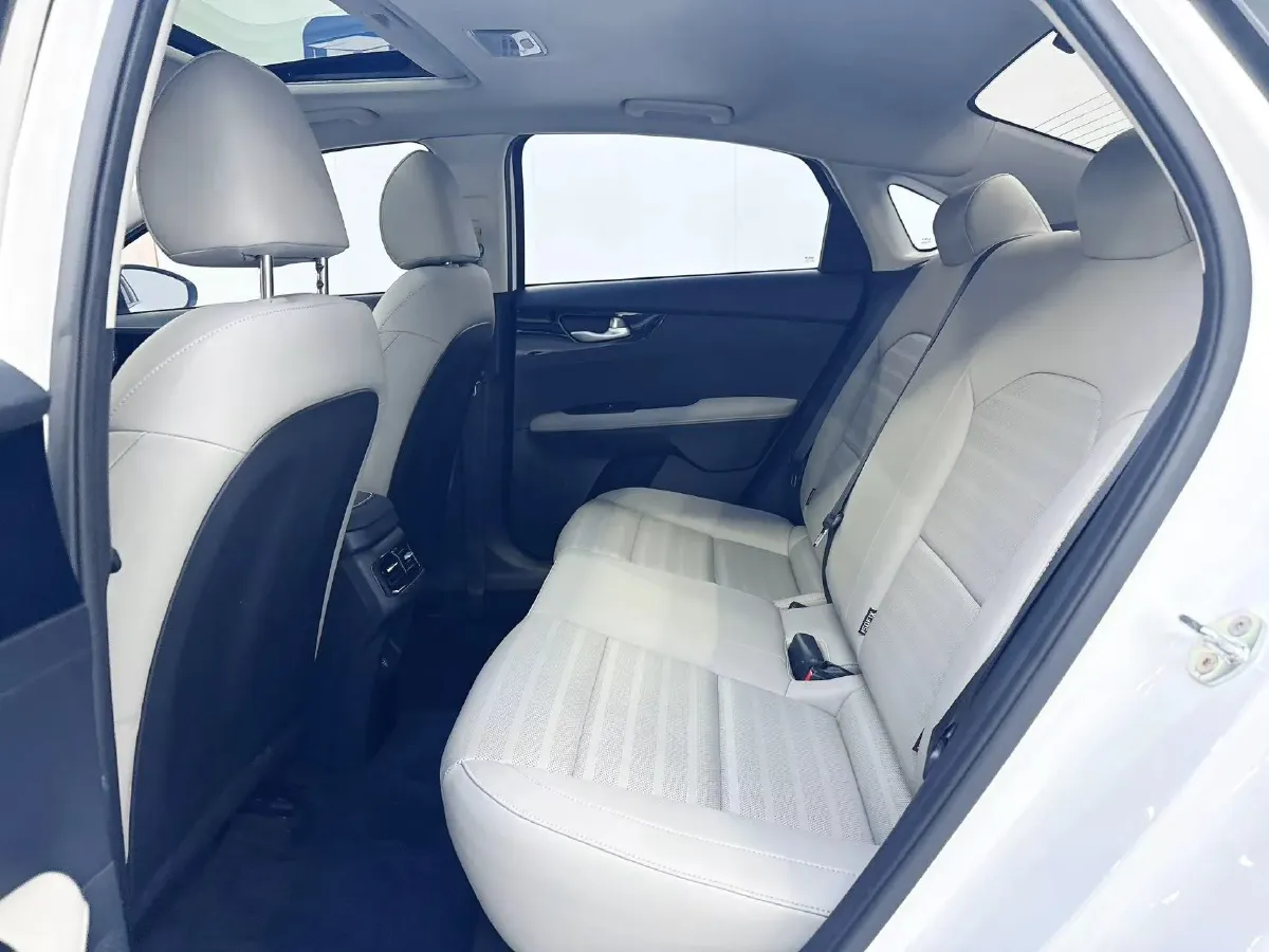 2023 Kia K3 1.5L 115HP L4 CVT,autocango,china used car exporter,china ev exporter,chinese used car exporter,chinese used ev exporter